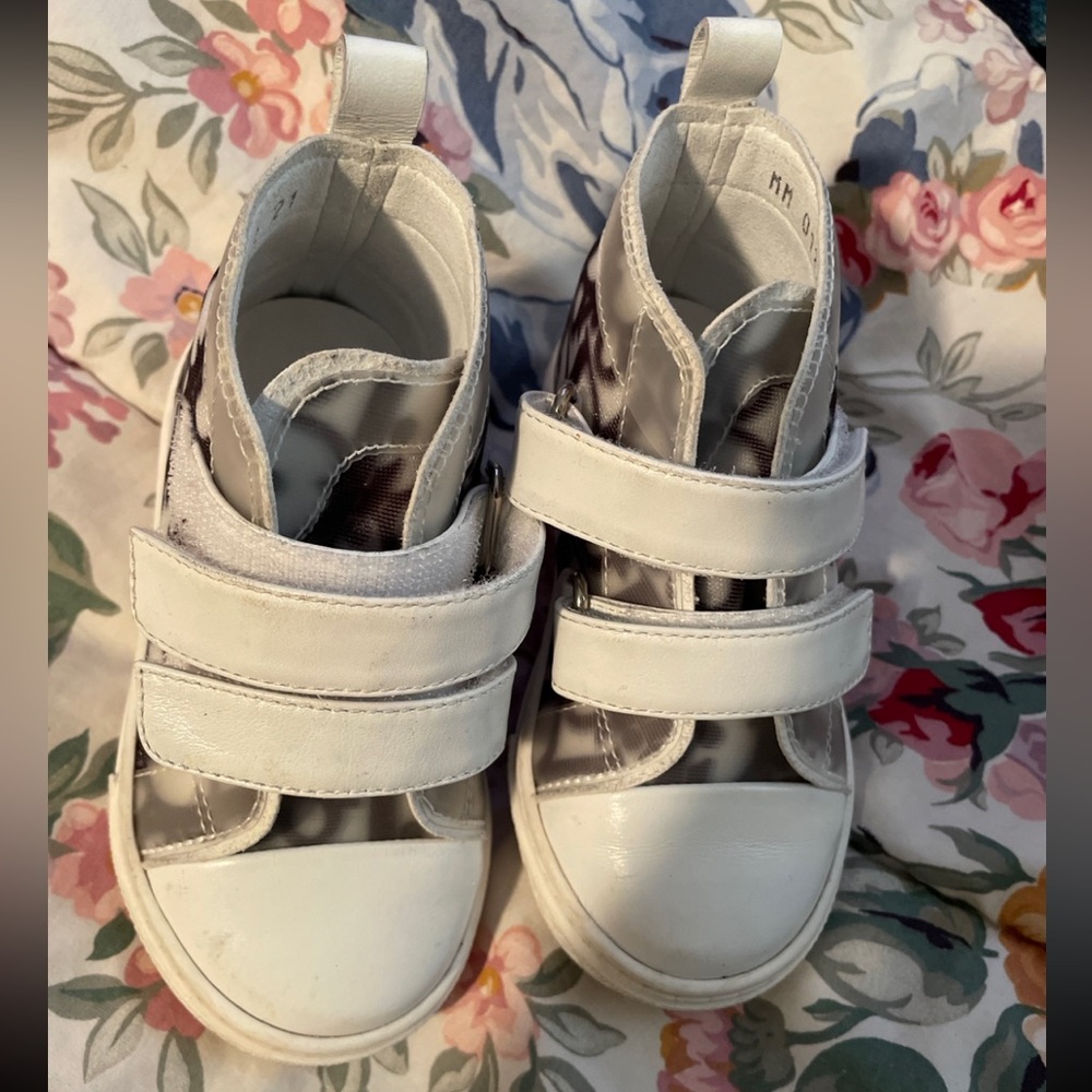 Size 21 bsby Dior sneakers